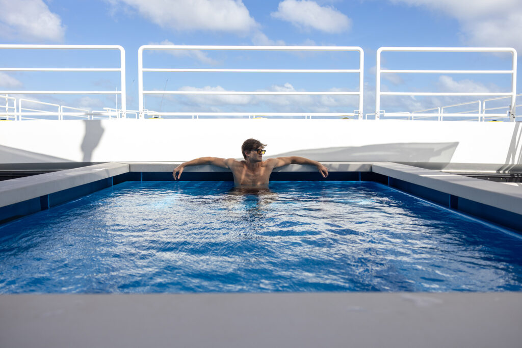 C deck Pool (1)