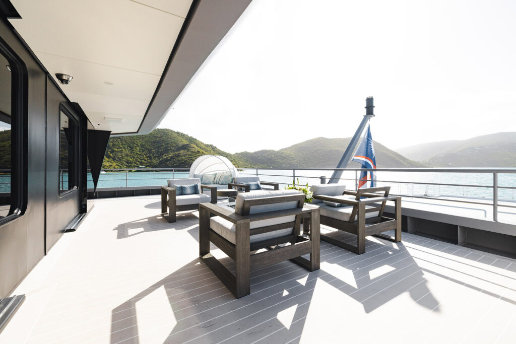 Owner's Deck (7)