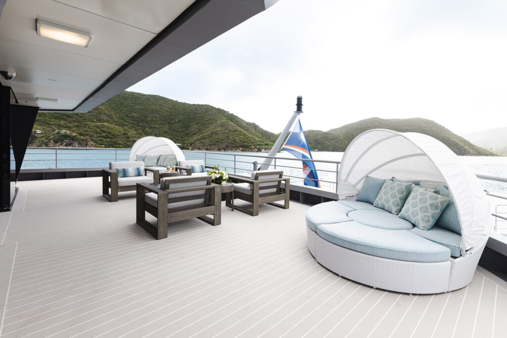 Owner's Deck (8)