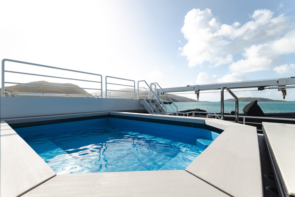 Pool (8)