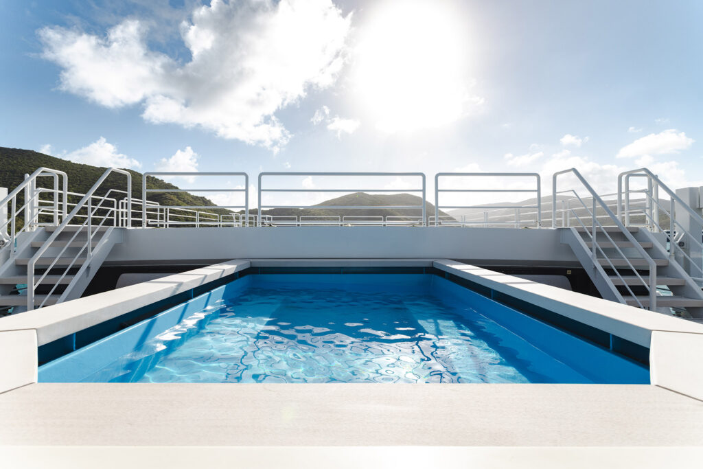Pool (9)