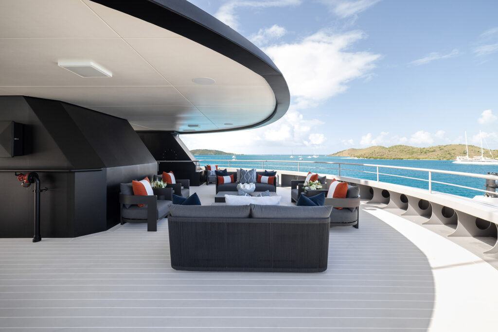 Sundeck (16)