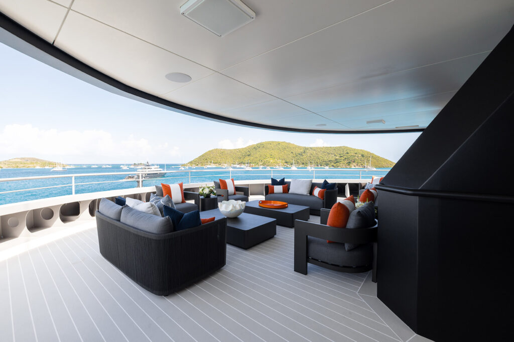 Sundeck (20)