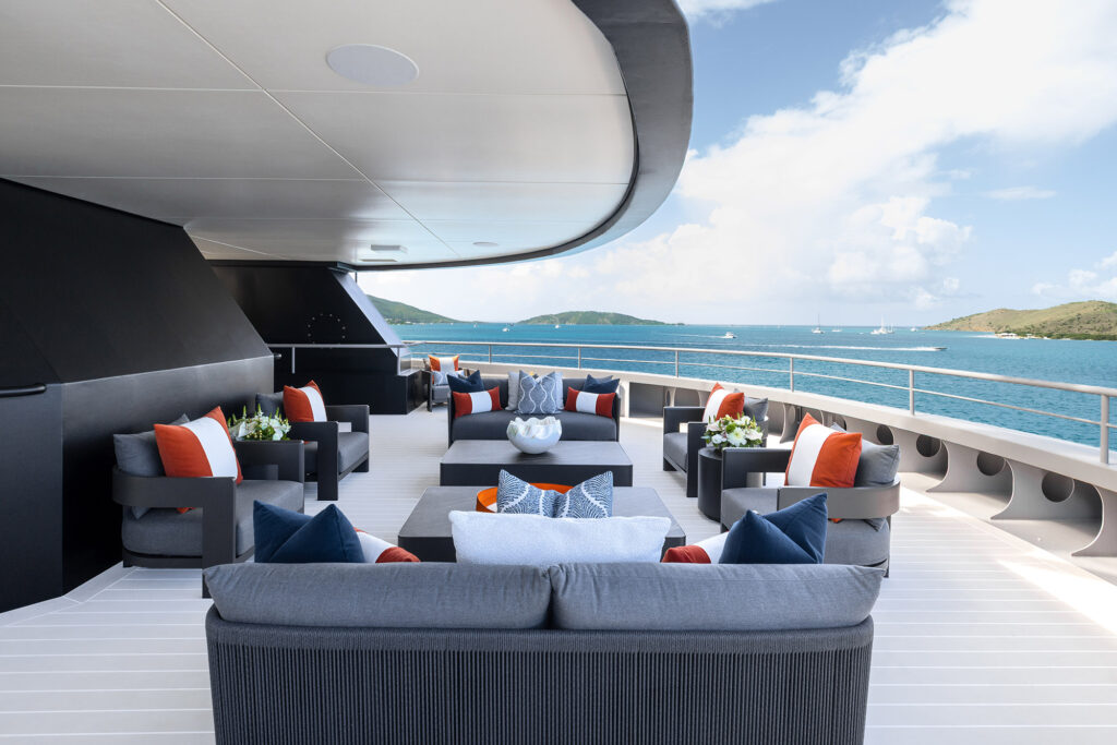Sundeck (23)